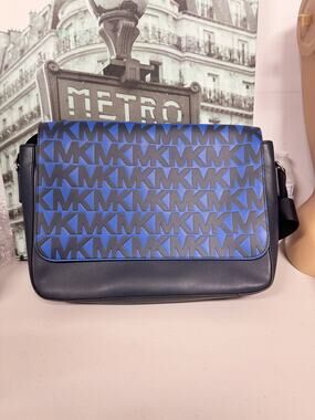 Michael Kors 37S0LHRM2L Harrison Men's Signature Logo Messenger Bag - Admiral